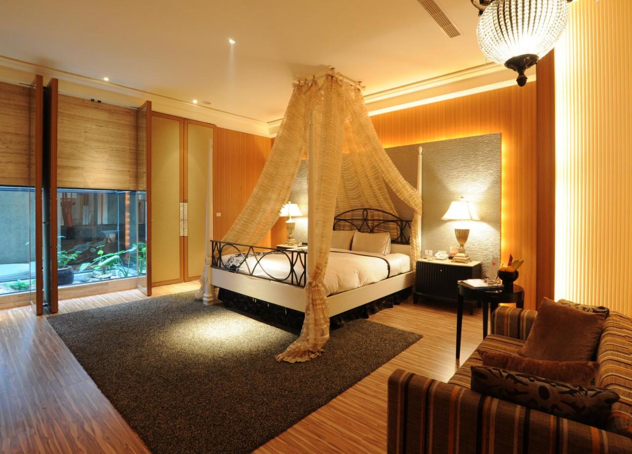 Sunshine Motel Taichung Exterior foto