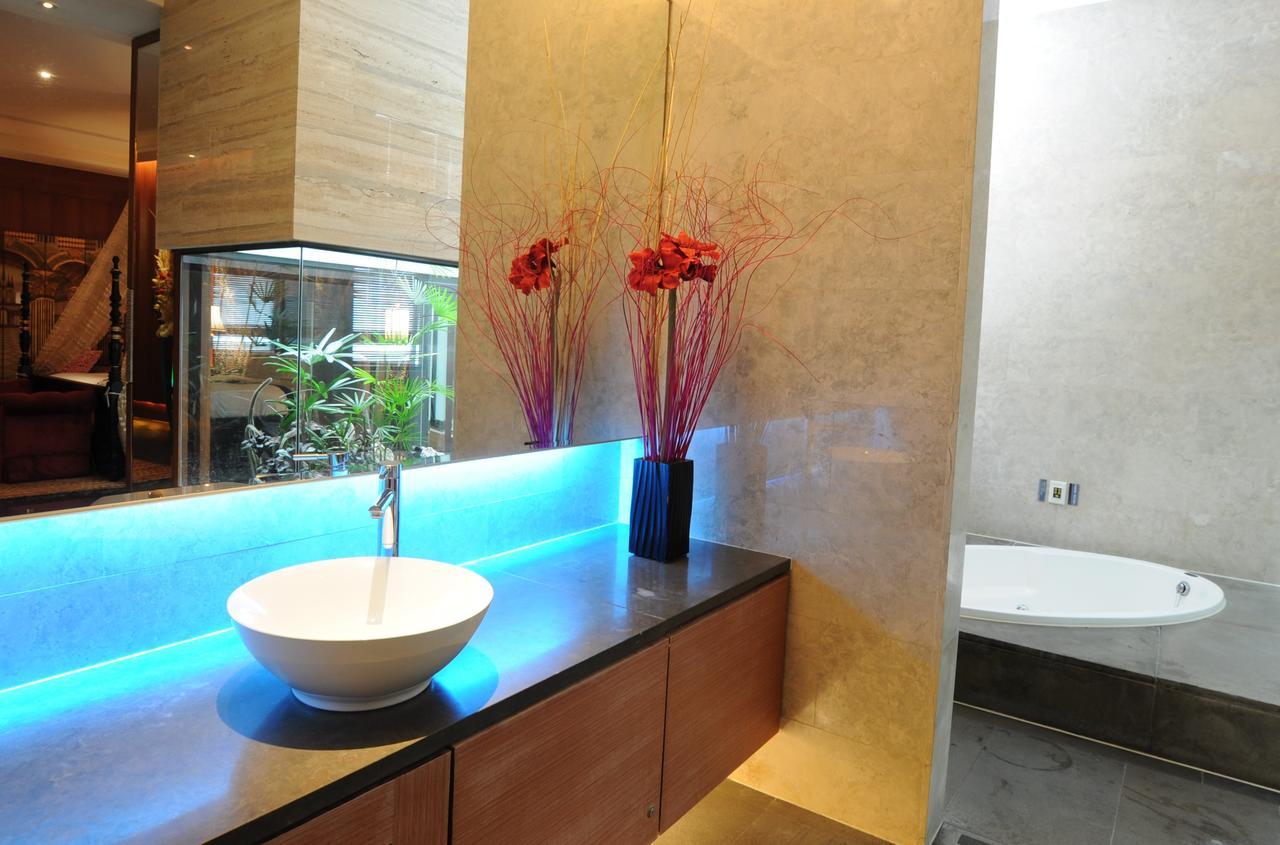 Sunshine Motel Taichung Exterior foto